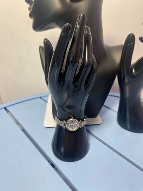 Vintage Fossil Women’s Silver Tone Bracelet Watch ES8824 Roman Numeral Dial